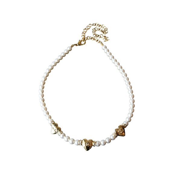 Chanel 24P CC Logo Metal Heart With Crystal Strass Pearl Necklace Gold White - Picture 1 of 2